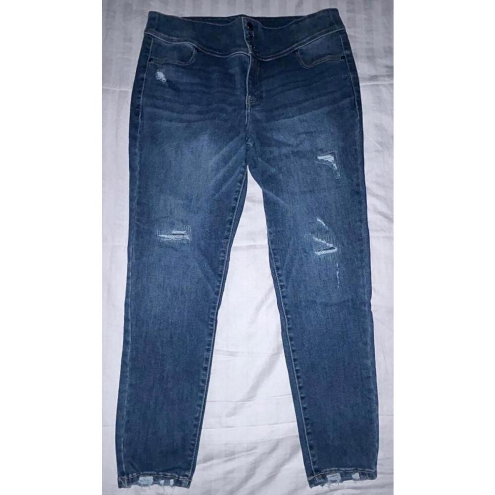 Lane Bryant Distressed Jegging sz 16